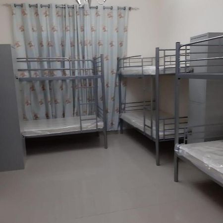Decent Boys Hostel In Center Of Bur Dubai Next To Burjuman Metro Station With All Free Facilities Εξωτερικό φωτογραφία
